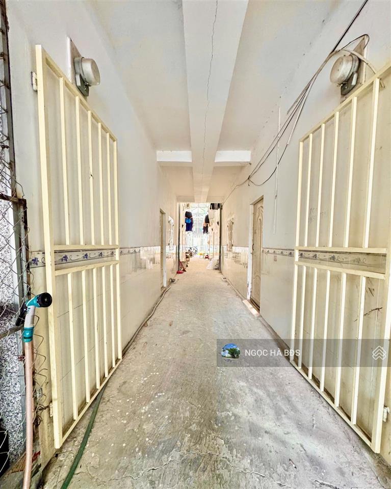 Giá siêu tốt sở hữu trọ 300m2 giá 1 tỷ 290 dòng tiền 16tr/th sát kcn đường 16m sổ sẵn ngay khu d