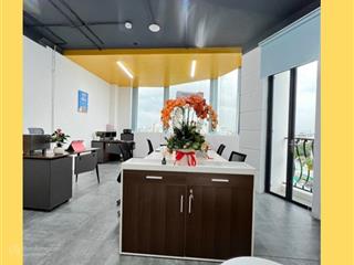 Cho thuê văn phòng 75m sẵn nội thất, mặt tiền và mặt hậu đều thoáng, ngăn sẵn 2 phòng, pccc đầy đủ