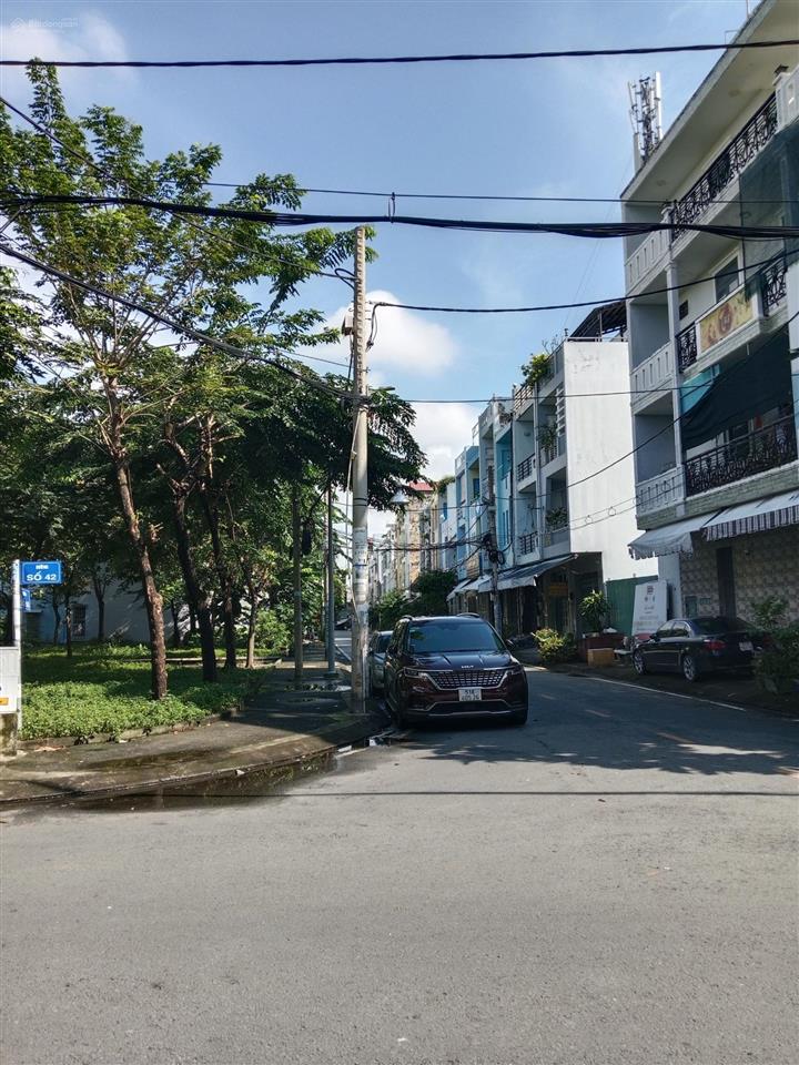 6tỷ950  48m2  2pn  2wc  hẻm xe hơi nội khu bình phú