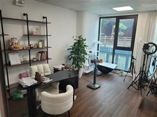 Còn duy nhất 1 sàn văn phòng 80m²  22 triệu/tháng tại phố kim mã, ba đình. free phí làm ngoài giờ