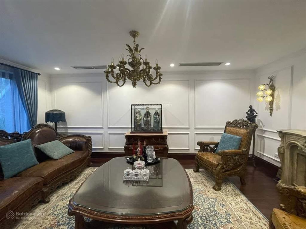 Biệt thự 335m2, lô góc 2 mặt tiền xây 4 tầng, mặt tiền 16m ngay gần đường nguyễn văn huyên kéo dài