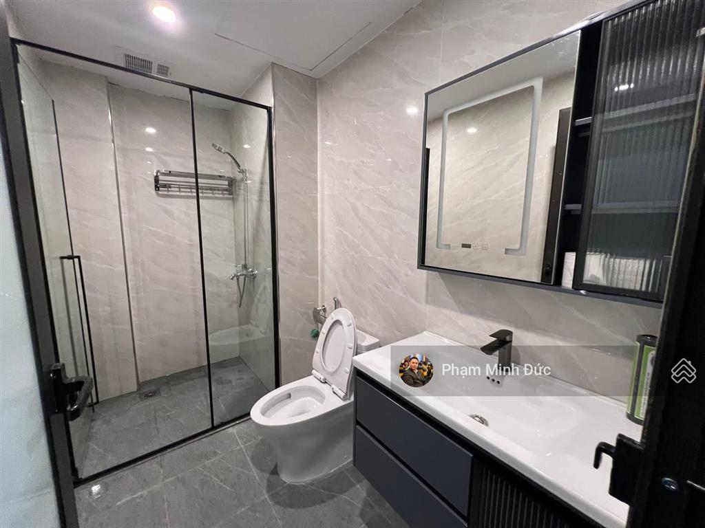 Toà văn phòng 73m2 x 9 tầng thang máy, có hầm ngay nguyễn khang nhỉnh 33 tỷ