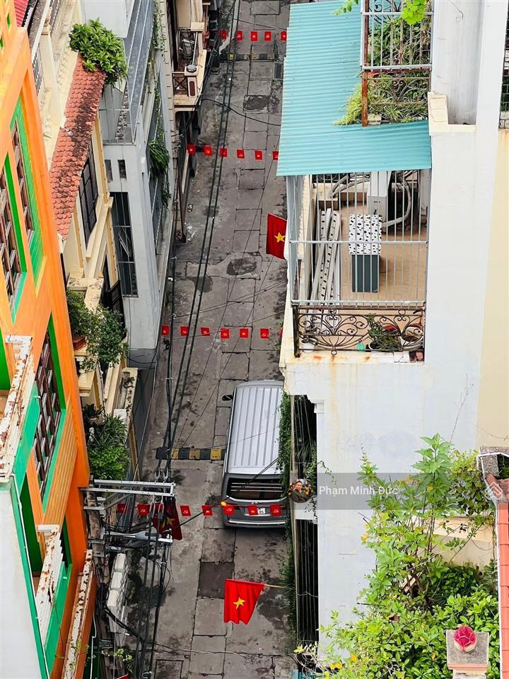 Toà văn phòng 73m2 x 9 tầng thang máy, có hầm ngay nguyễn khang nhỉnh 33 tỷ