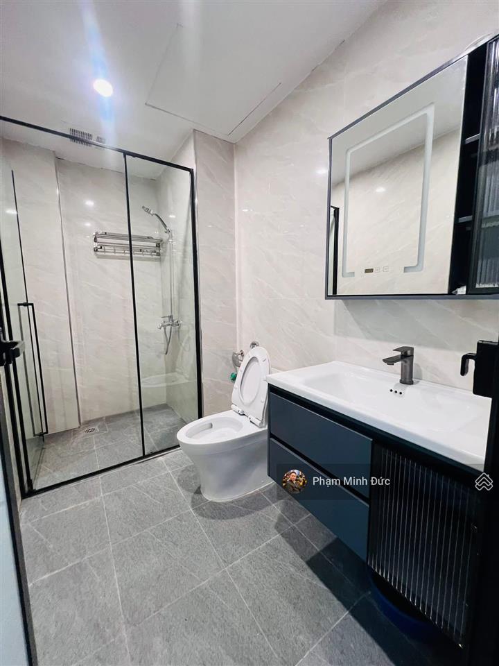 Toà văn phòng 73m2 x 9 tầng thang máy, có hầm ngay nguyễn khang nhỉnh 33 tỷ