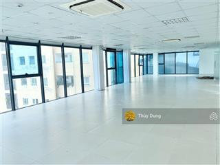 Chính chủ cho thuê văn phòng diện tích 150m2 đường khánh hội, quận 4. sàn đẹp vuông vức, giá rẻ