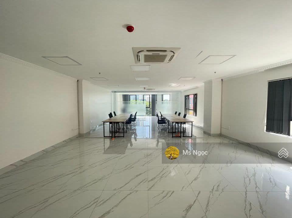 Văn phòng giá rẻ khu sân bay tsn. diện tích 65m2  90m2  150m2 đường cửu long, tân bình