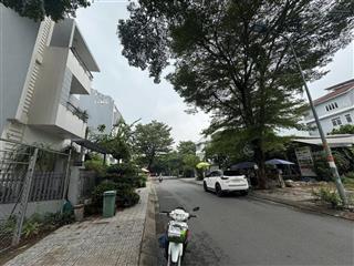 Bán ngợp lô đất thổ cư tại nhơn trạch dt400m2 giá 2 tỉ 150 có sẵn mặt bằng kd