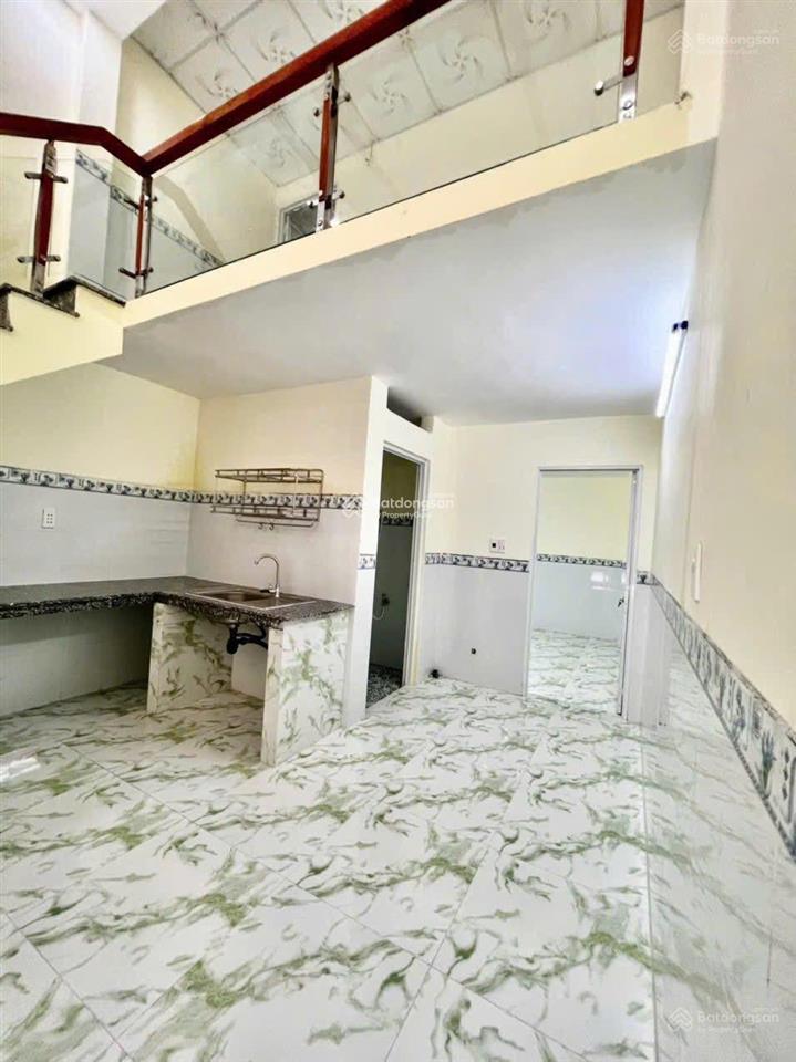 Cần bán gấp dãy trọ ngợp ngay khu becamex 300m2/ 1ty620 kd 14p 2 kiot 12p thu nhập 18tr/th shr