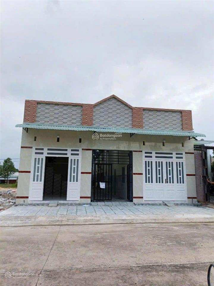 Cần bán gấp dãy trọ ngợp ngay khu becamex 300m2/ 1ty620 kd 14p 2 kiot 12p thu nhập 18tr/th shr