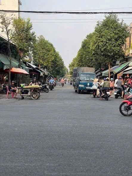 Ngợp ra gấp trọ đường n5 2 kiot  10 phòng 300m2, ngay gần chợ bàu bàng sát vách kcn becamex