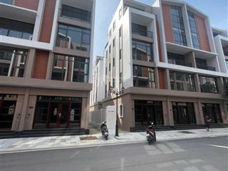 Bán biệt thự đẹp xuất sắc tại the crown  vinhomes ocean park 3, 120 triệu / m2, 70 m2