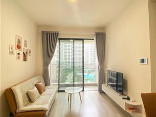 Giảm ngay 5tr! căn góc vinhomes grandpark, q.9, 79m2 full nội thất, view đẹp hồ bơi, giá 15tr/tháng