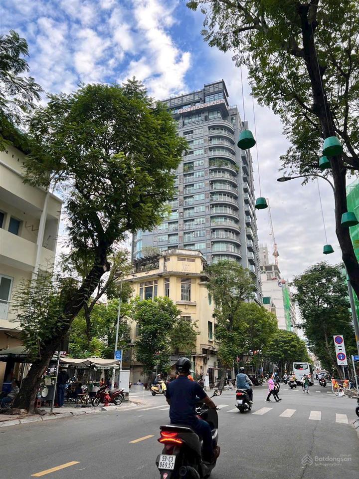 Bán gấp mt quốc hương, thảo điền 8,5mx15m, xd hầm 7 tầng, hđt 150tr, giảm sâu 36 tỷ còn 32 tỷ chốt