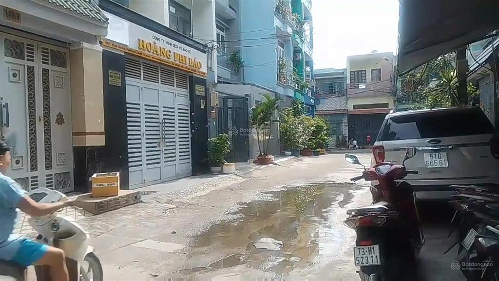 5x15, nhà 2 tầng, cách mặt tiền 3 căn, ngay cây xăng petro phan huy ích 6.4 tỷ