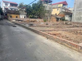 Cách chợ dân sinh 100m. trường thpt quang minh 200m. sân bay nội bài 5km