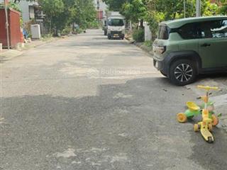 Lô đất dịch vụ siêu hiếm trung tâm mê linh cũ