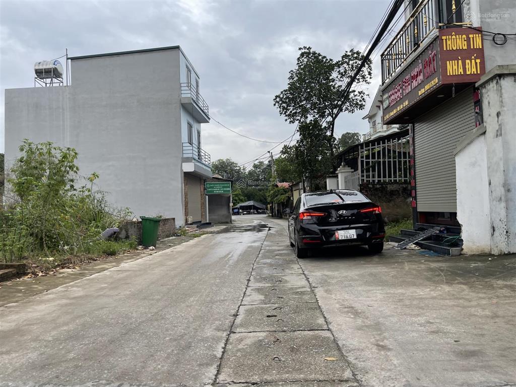 Ngay trục kinh doanh tổ 9, quang minh, đường 2 ô tô tránh thoải mái