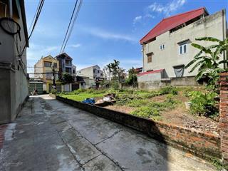 Ngay mặt đường 312,cách đường mê linh 300m