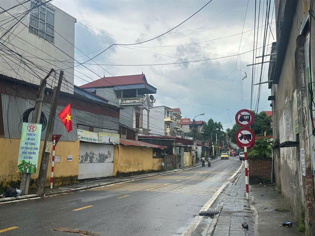 Lô đất trục kinh doanh gần chợ hoa quả