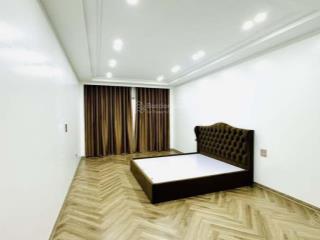 Rẻ hiếm nhất khu vực nguyễn văn cừ  nhà 5 tầng  ô tô đỗ cửa  giá đầu tư