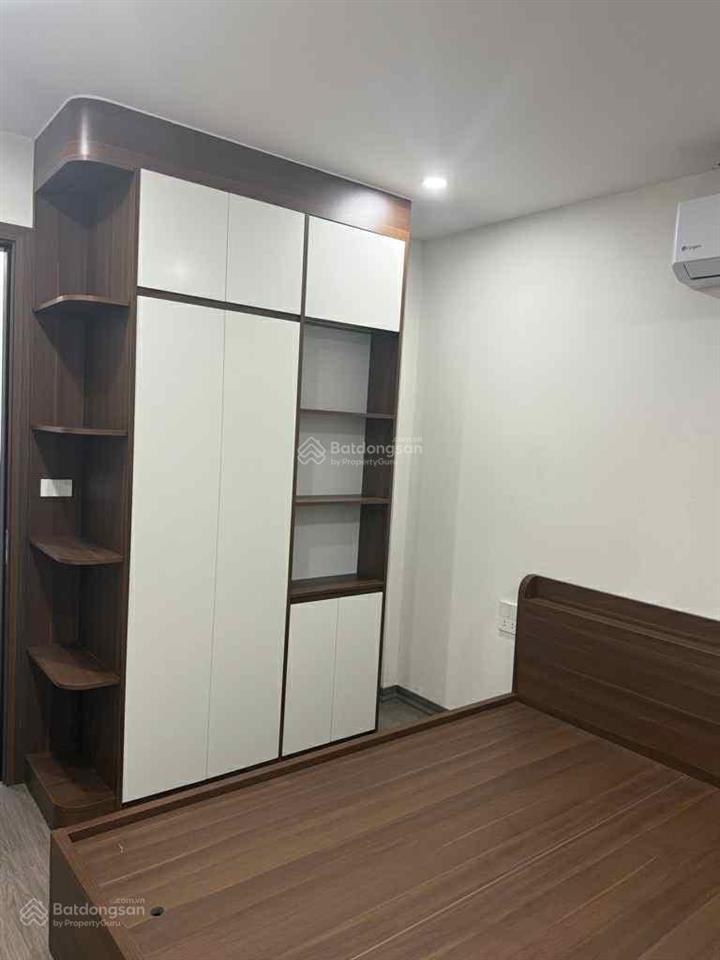 Hot! hàng hiếm ngọc thuỵ 40m2 5 tầng full nội thất  ô tô đỗ cổng  giá 6 tỷ