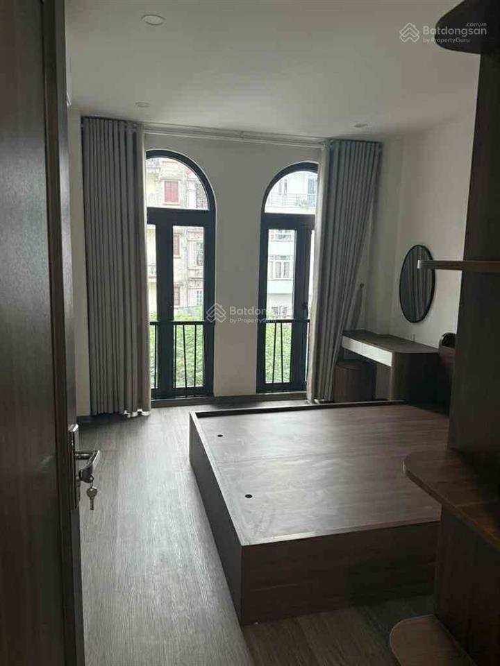 Hot! hàng hiếm ngọc thuỵ 40m2 5 tầng full nội thất  ô tô đỗ cổng  giá 6 tỷ
