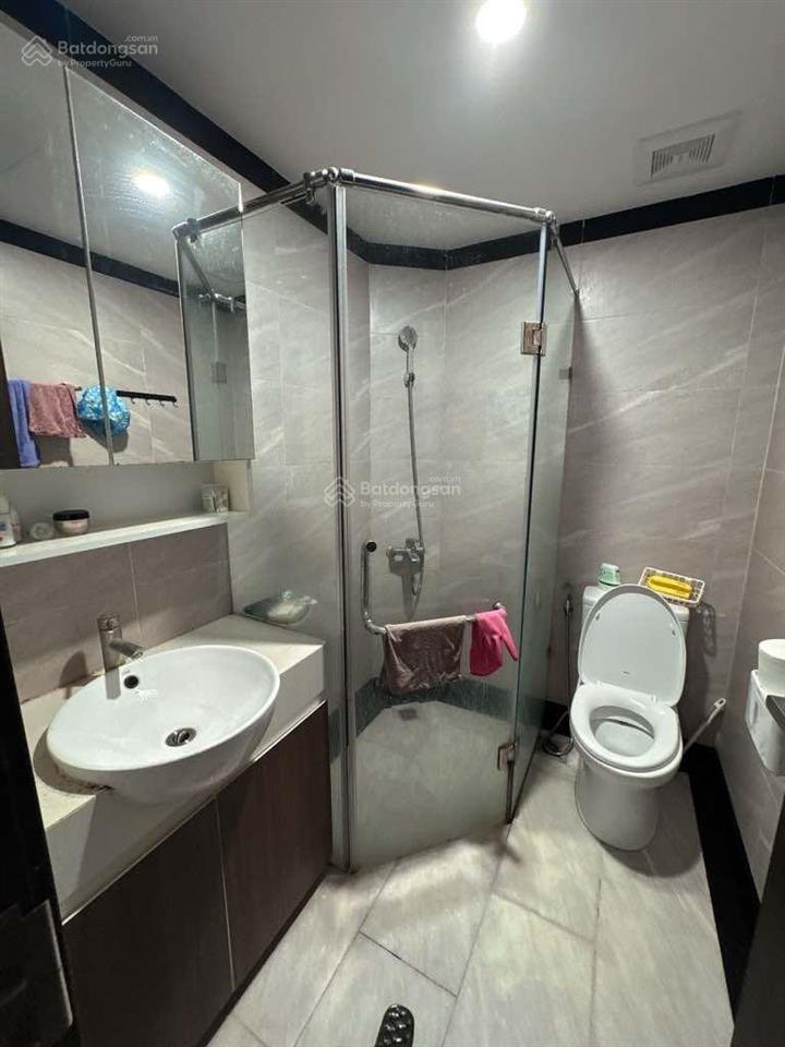 Chủ cần bán gấp nhà đẹp tại ngô gia tự  ô tô đỗ cửa  5 tầng mới