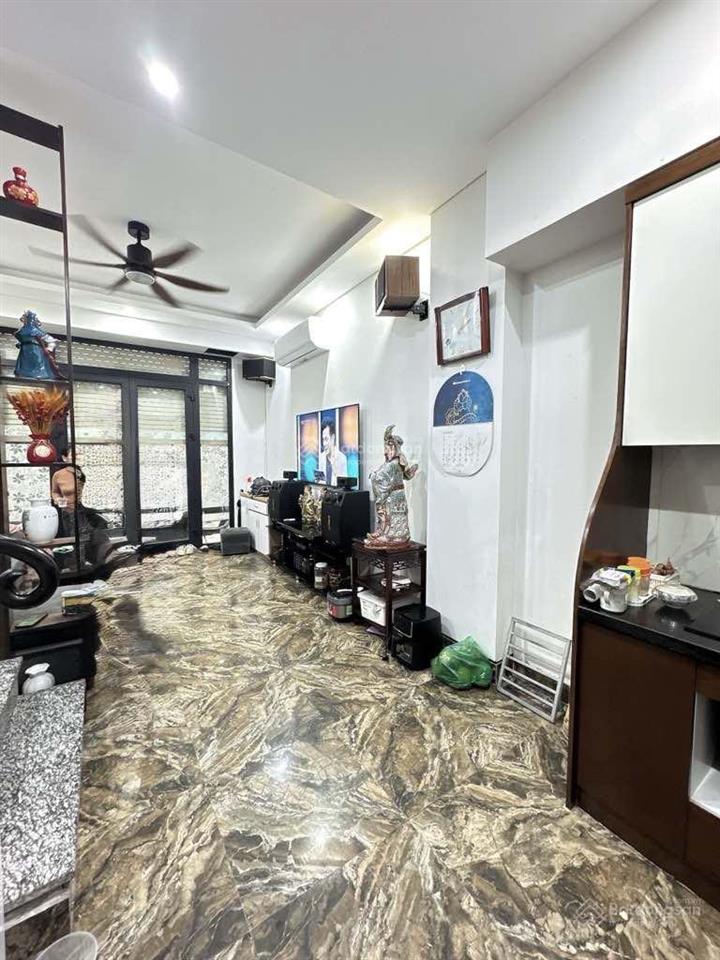 Chủ cần bán gấp nhà đẹp tại ngô gia tự  ô tô đỗ cửa  5 tầng mới