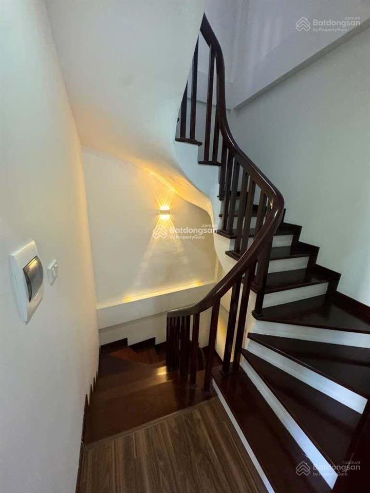 Nhà đẹp ngọc lâm  5 tầng mới tinh  ô tô đỗ cửa  giá chỉ 7 tỷ  chủ cần bán ngay