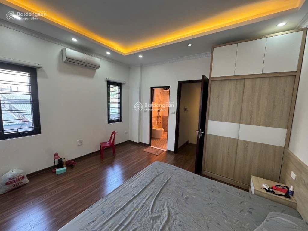 Nhà đẹp ngọc lâm  5 tầng mới tinh  ô tô đỗ cửa  giá chỉ 7 tỷ  chủ cần bán ngay