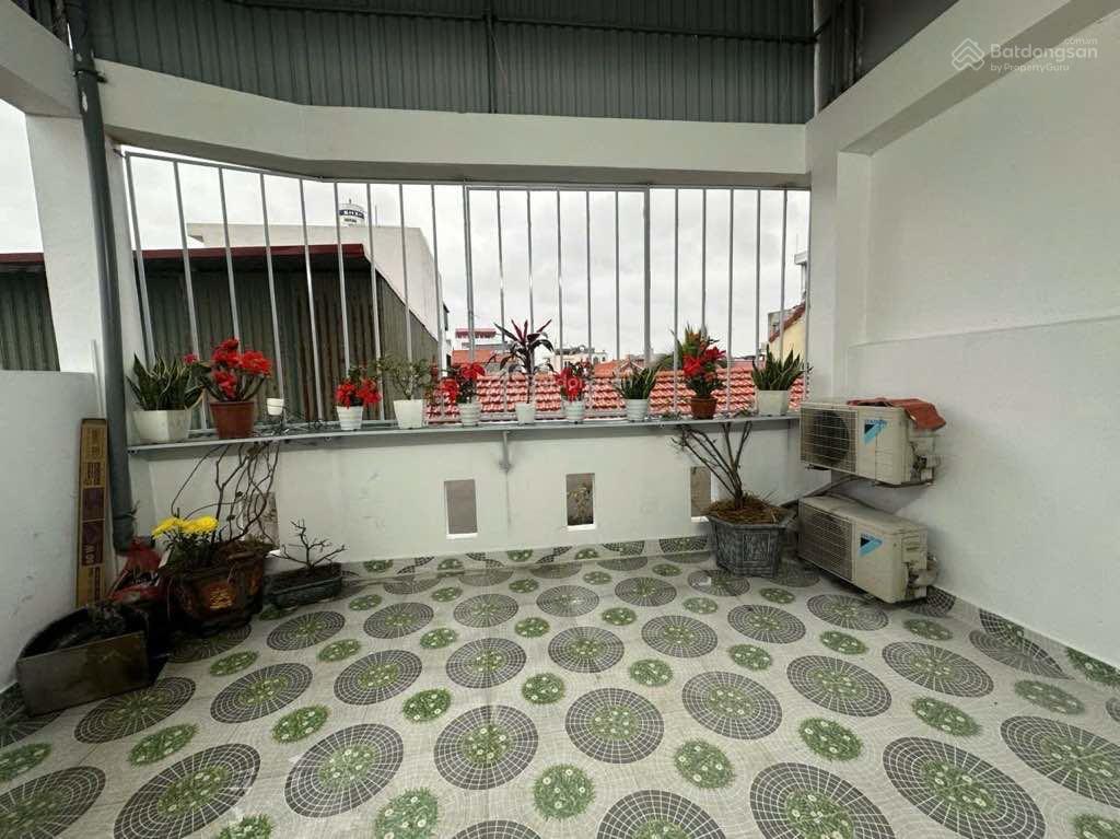 Bán nhà dân xây ở việt hưng. đẳng cấp, giá hợp lý, cách mặt phố việt hưng 20m