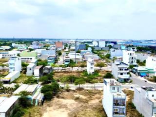 Bán gấp nền 6x17,5m view hồ sinh thái giá chủ bán 2tỷ4, sổ hồng sang tên trong ngày