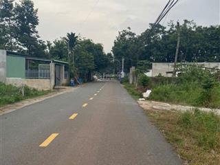 Bán đất xã minh thạnh, hcm, tổng 300 m2 (ngang 5x60m có m tc, đường nhựa, gần chợ, trường, kcn