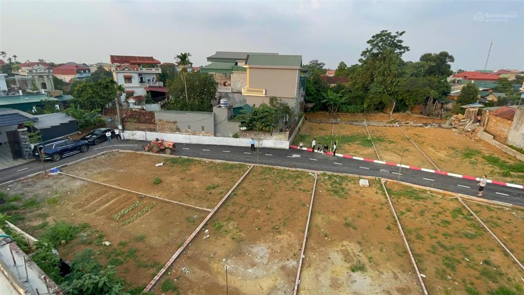 Nhỉnh 3 tỷ full thổ 100m2 xây ccmn 7 tầng, gần tđc bình yên sổ đẹp, 100m thông ra dt420