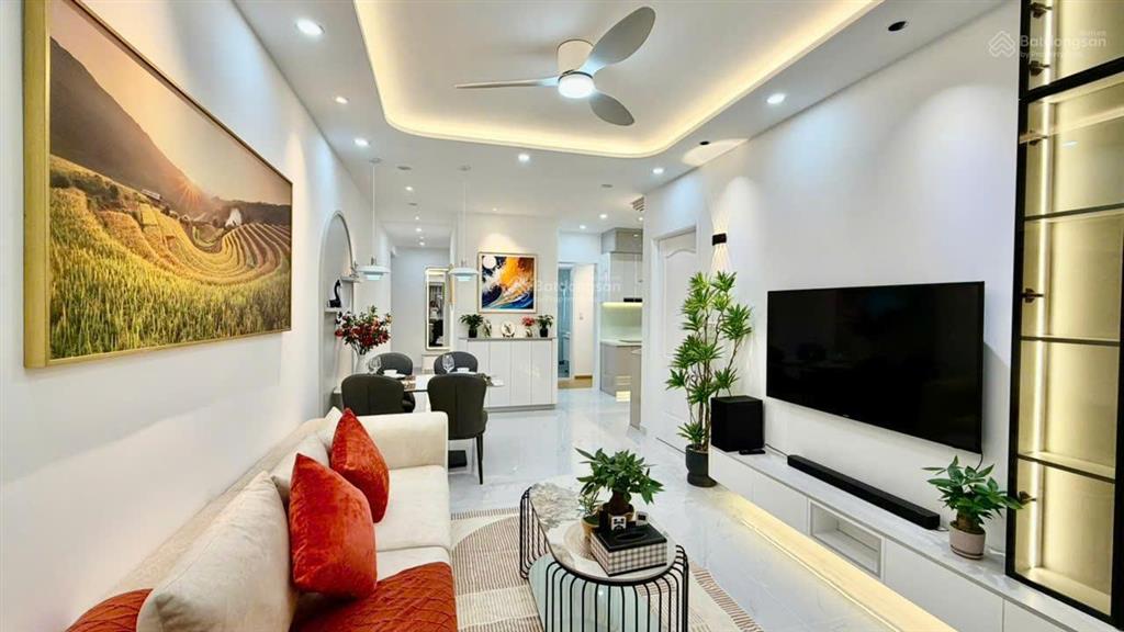 Bán cc sky garden 3, 68m2, 2pn  2wc, shr, full nội thất mới 100%, giá 5,48 tỷ