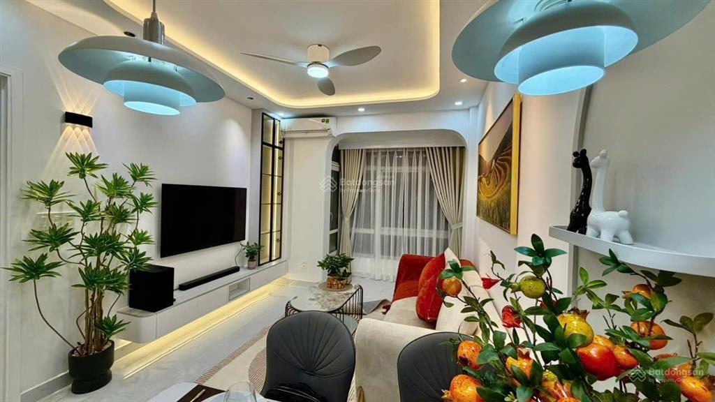 Bán cc sky garden 3, 68m2, 2pn  2wc, shr, full nội thất mới 100%, giá 5,48 tỷ