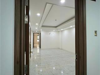 Căn hộ 2pn, view sông, bàn giao nhà mới trung tâm quận 2