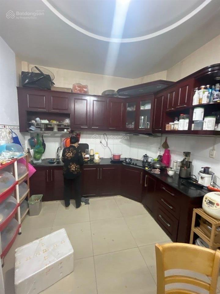 Nhà đẹp  lạc long quân  quận 11  hẻm oto thông  3 tầng  50m2  chỉ 6.x tỷ