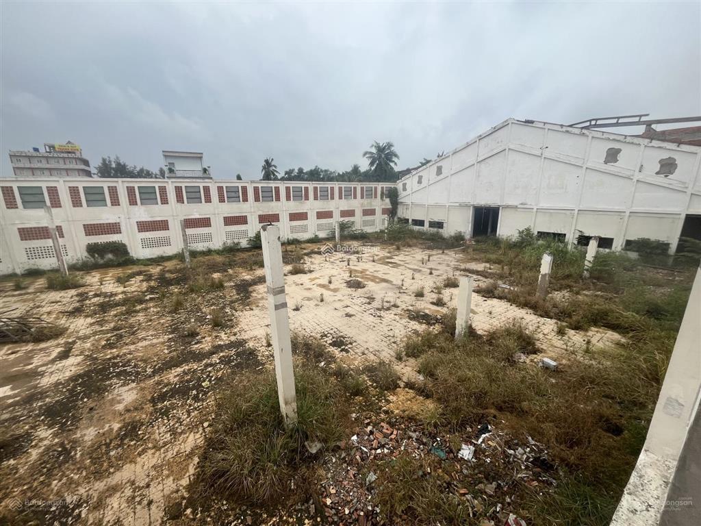 Đất siêu hiếm gần 4000m2 full thổ tại quốc lộ 1a, bến lức, long an