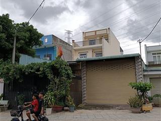Nhà 10m x 30m mặt tiền nguyễn thị thảnh, thới tam thôn, hóc môn. gồm (căn 2 lầu + cấp 4). 12.990 tỷ
