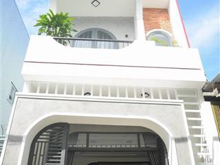 Cần bán gấp căn nhà 1 trệt 2 lầu