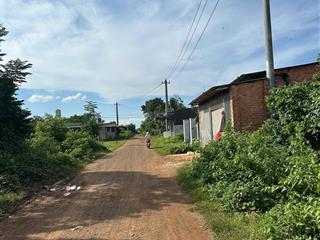 Cần tiền xử lý công việc, bán nhanh lô đất cực đẹp tại buôn tara, xã hoà đông. giá 670 triệu
