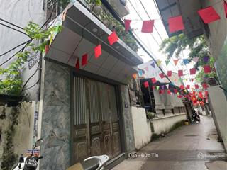 Nhà 4t lô góc 3 thoáng diện tích 38m siêu đẹp tại la phù. đường trước nhà 3m cách trục chính 30m