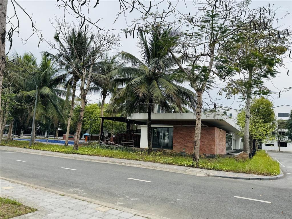 Chính chủ bán shophouse căn góc trục đường lớn thung lũng mùa xuân ecopark, giá tốt nhất thị trường