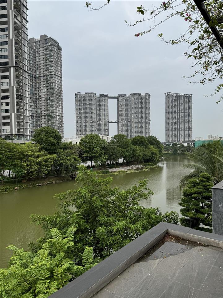 Chính chủ bán biệt thự đơn lập đảo ecopark 450m2, nhà hoàn thiện full nội thất siêu sang