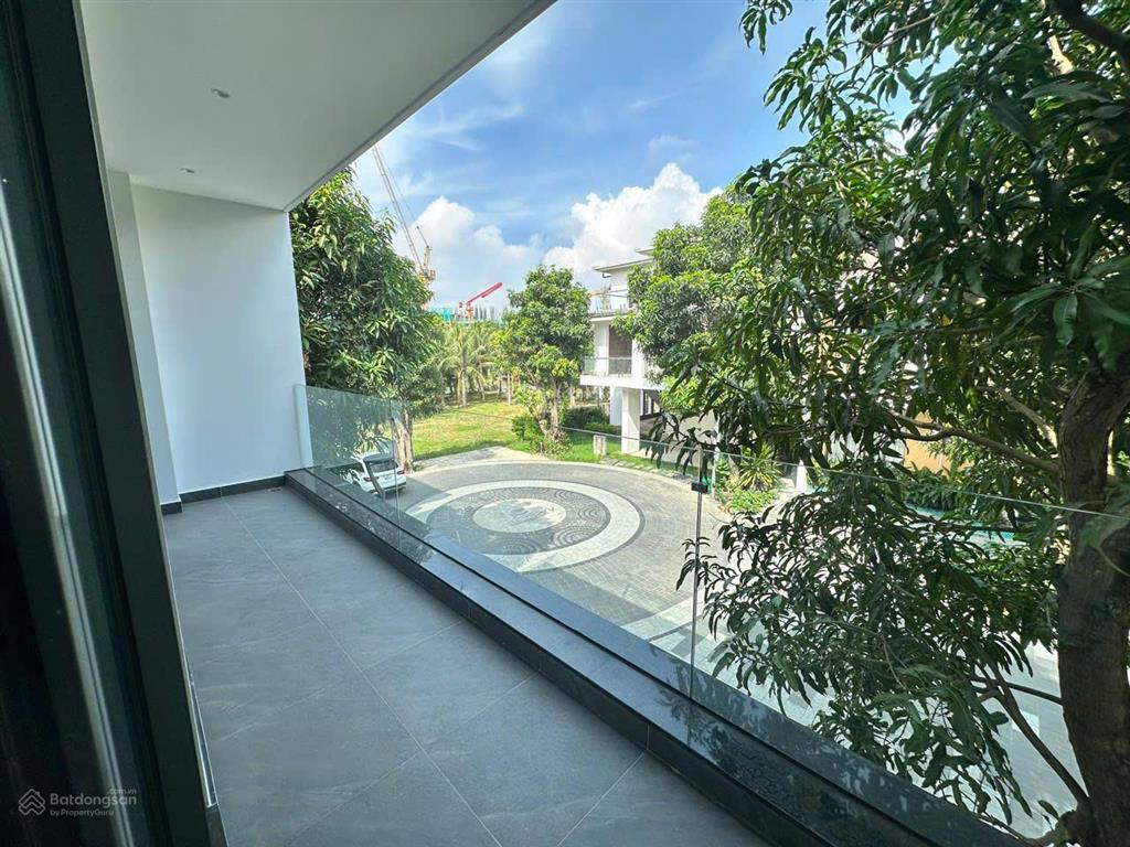 Chính chủ bán biệt thự đơn lập 480m2 hồ đông nam full nội thất biệt thự đảo ecopark
