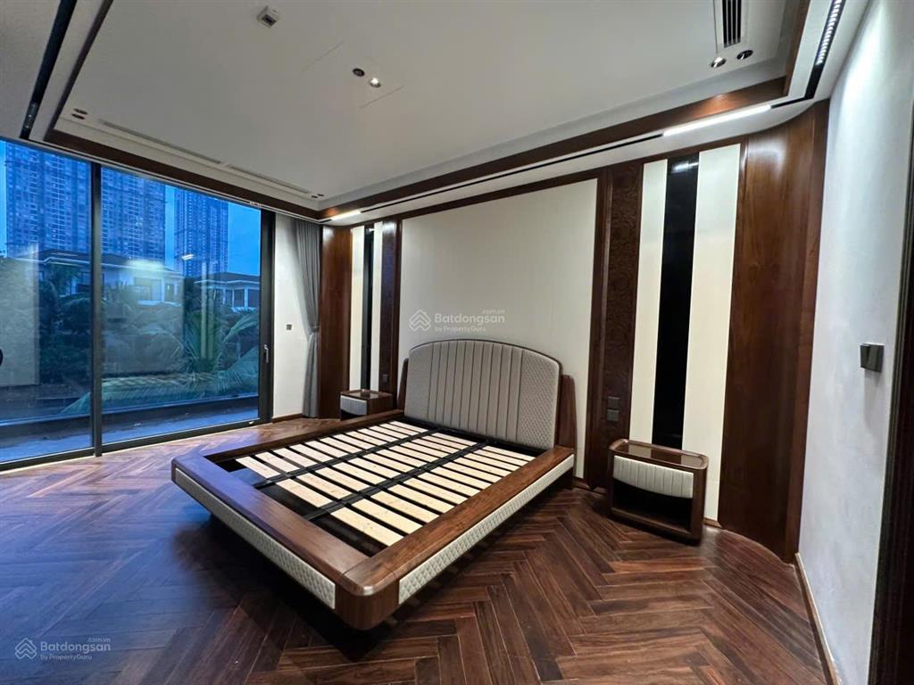 Chính chủ bán biệt thự đảo diện tích 270m², full nội thất mới tinh, giá tốt