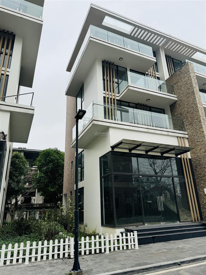 Chính chủ bán biệt thự song lập ecopark, thiết kế hiện đại tầng 1 cao 6m giá siêu mềm