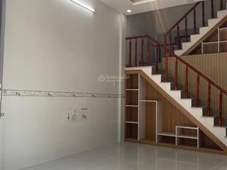 Bán nhà riêng 70m2 tại xã bình chánh, giá 4,5 tỷ, 3pn, 3wc, view đẹp chính chủ