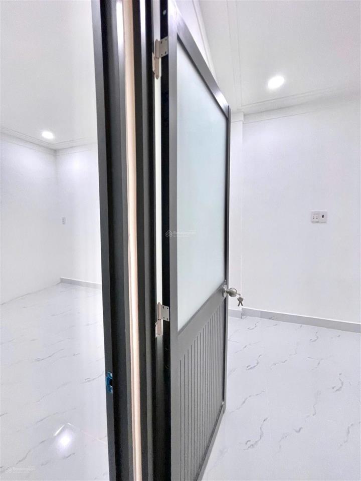 Bán nhà riêng tại đường phan văn hớn, tân thới nhất, quận 12, tp.hcm, giá ưu đãi 899 triệu, 32m2